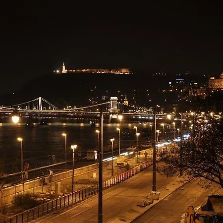 Vintage Panoramic דירה